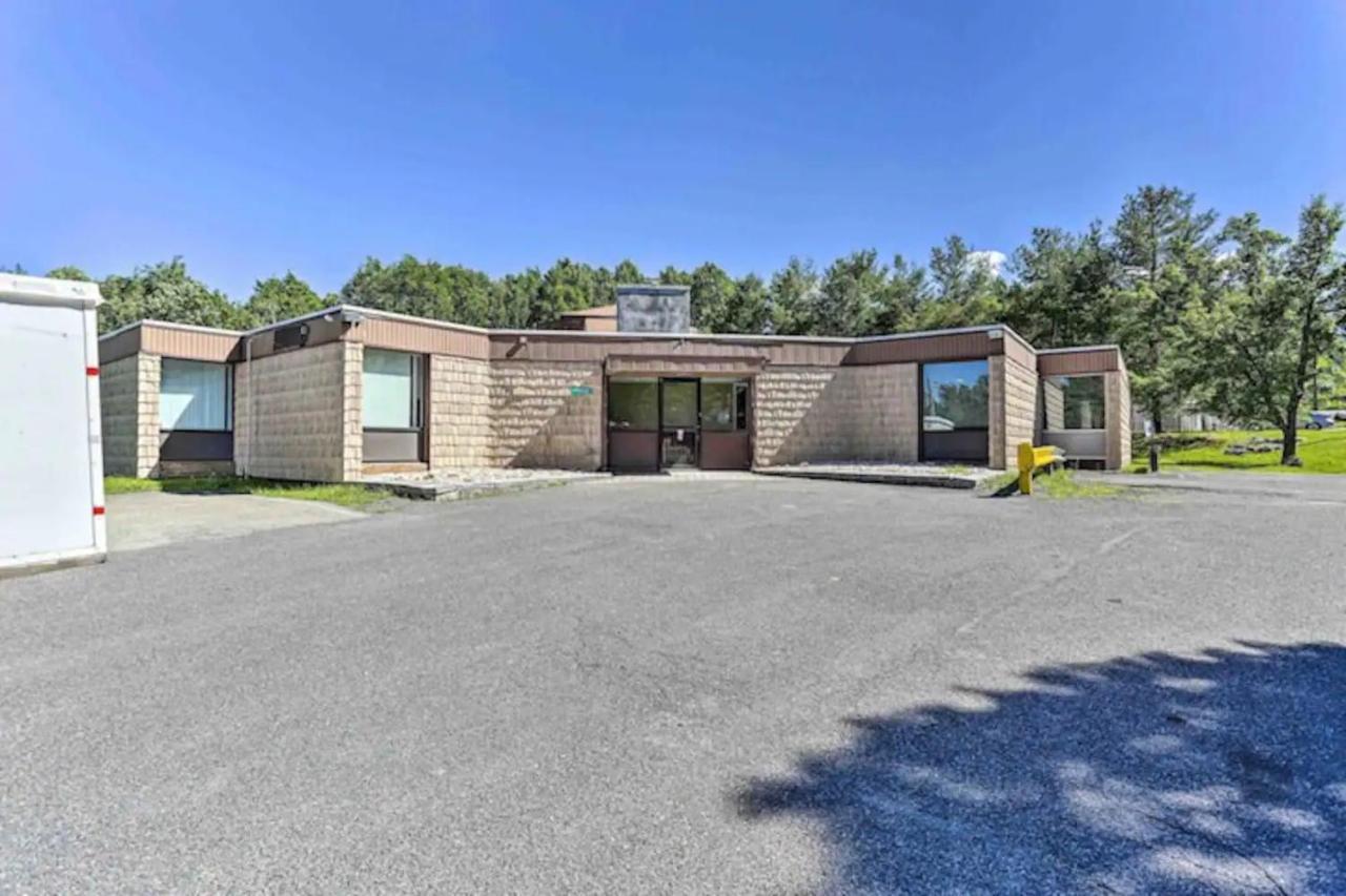 Long Pond Fun Home 4 Endless Enjoyment With Game Room & Hot Tub מראה חיצוני תמונה