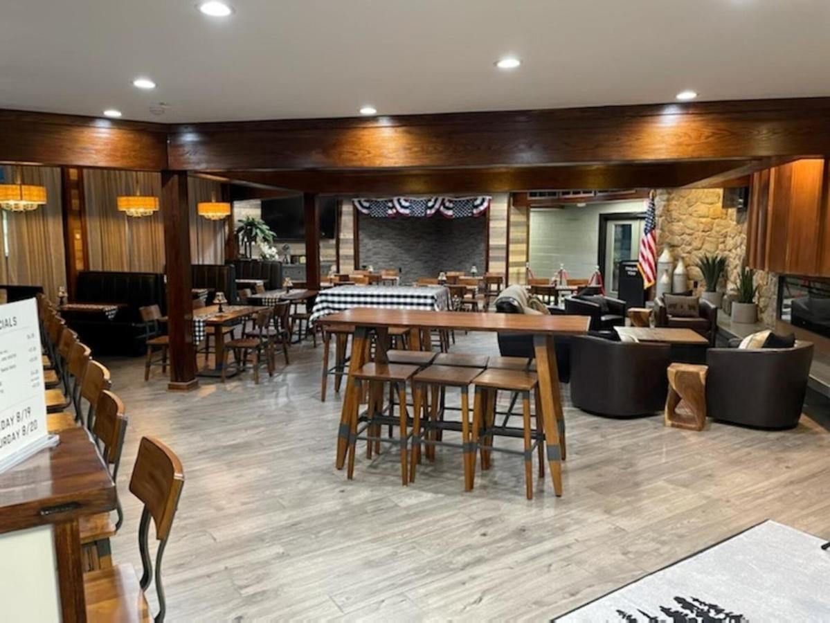 Long Pond Fun Home 4 Endless Enjoyment With Game Room & Hot Tub מראה חיצוני תמונה